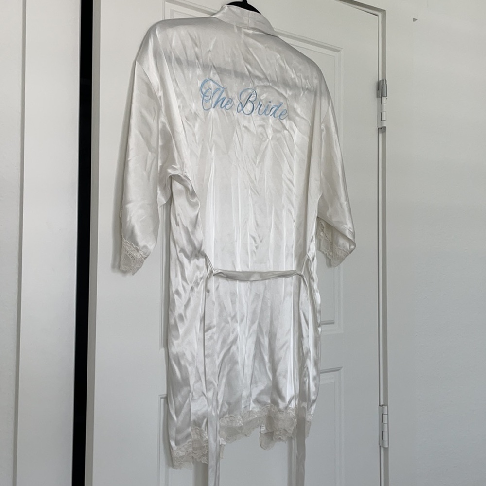 Bride Robe - Picture 2 of 4